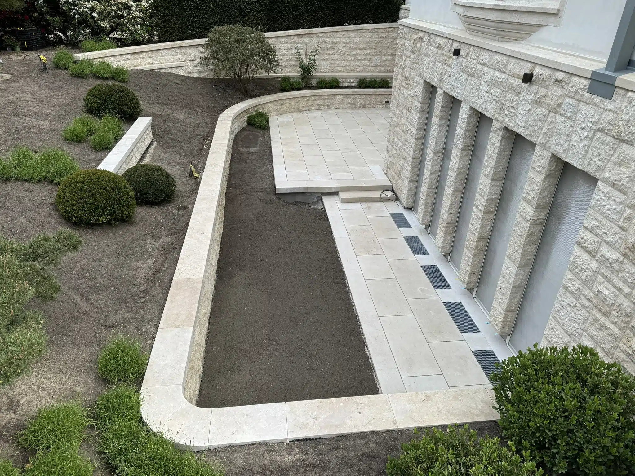 Natursteinterrasse, Naturstein, Terrasse, Gartengestaltung