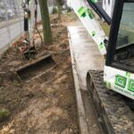 GPS Berlin bei Arbeiten an Baumscheiben entlang einer Berliner Straße